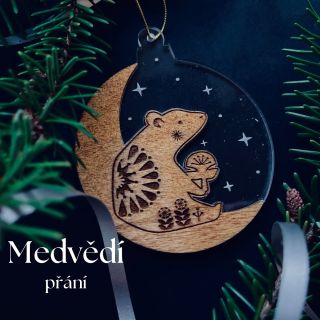 Kolekce ozdob “Vánoční sen” S velkou radostí hlásím, že jsem se konečně odhodlala vyzkoušet gravírování do akrylátu....